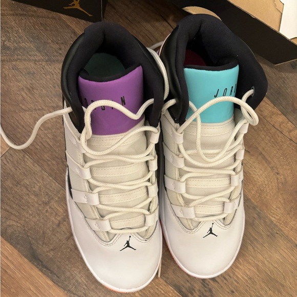 jordan max aura 3Y perfect condition no creases - Picture 2 of 8